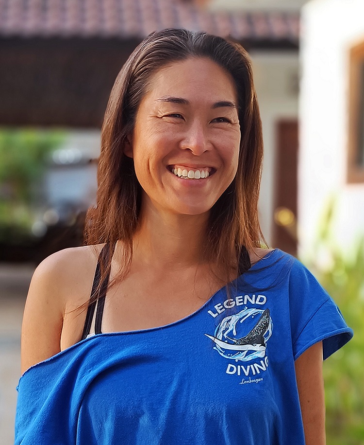 Divemaster trainees mentor